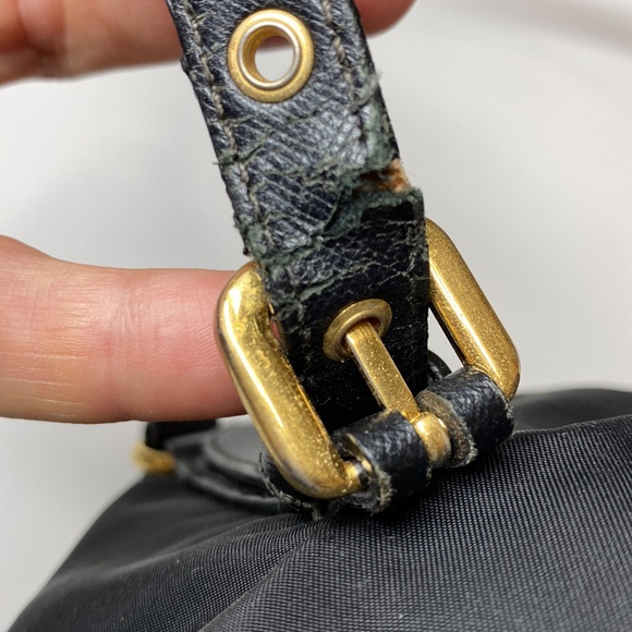 Vintage Prada Saffiano Triang Purse Baltic Black 2004 - Picture 7 of 12